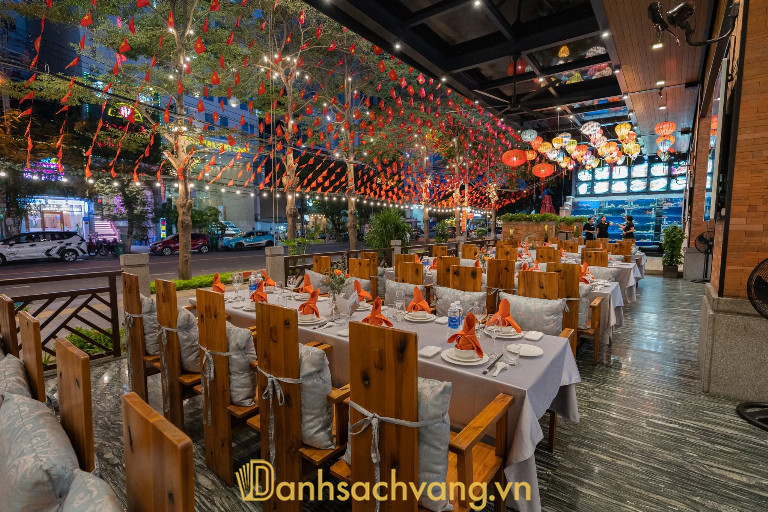 Brilliant Seafood – 178 Hồ Nghinh, Phường An Hải