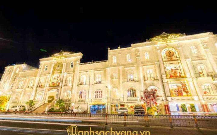 10 Nhà hàng tổ chức tiệc tất niên ở TPHCM đẹp, sang trọng