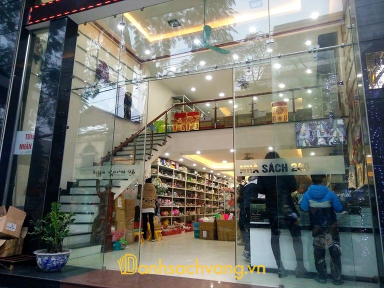 Nhà sách 240 Trần Hưng Đạo Bắc Ninh
