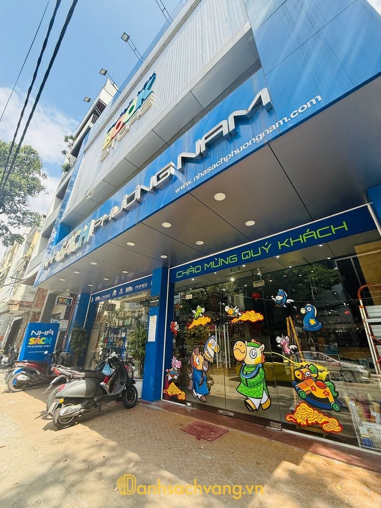 Nhà sách Phương Nam ở 153 Phan Châu Trinh Đà Nẵng