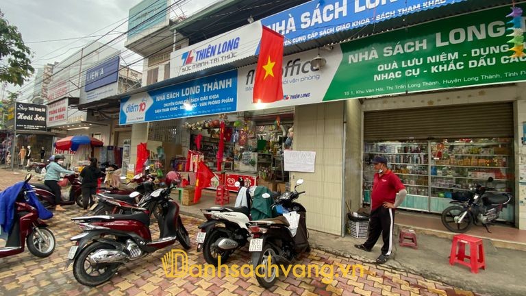 Nhà Sách Long Thành trên đường Lê Duẩn, Đồng Nai