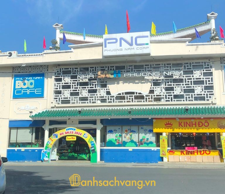Nhà sách Phương Nam - nhà sách ở Huế tại 133 Trần Hưng Đạo