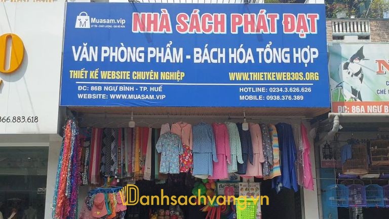 Nhà sách Phát Đạt tại 86B Ngự Bình Huế