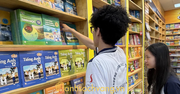 Nhà Sách Bằng Nhân tại 91 Lê Đại Hành Ninh Bình