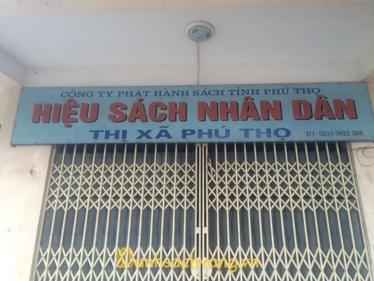 Hiệu Sách Phú Thọ tại đường Nguyễn Du