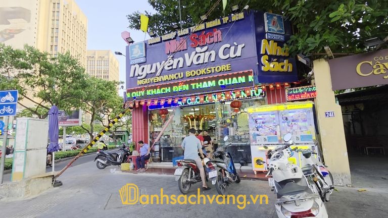 Nhà sách Nguyễn Văn Cừ tại TPHCM