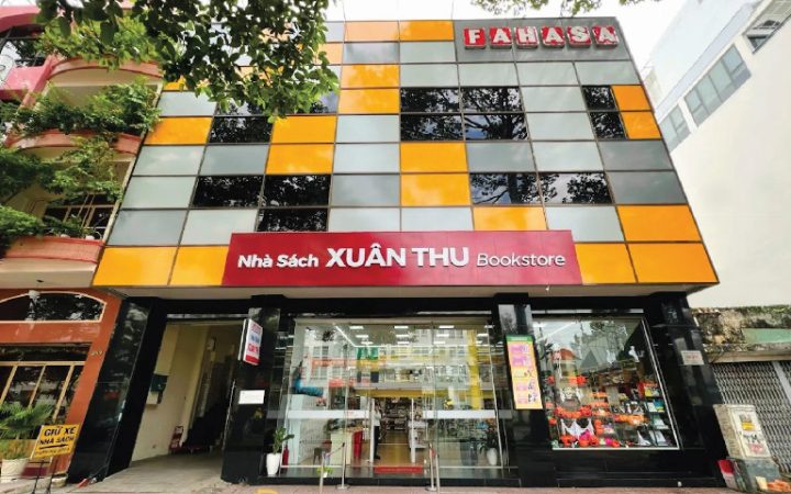 10 Nhà sách ở TPHCM đáng ghé, nhiều đầu sách và không gian đẹp