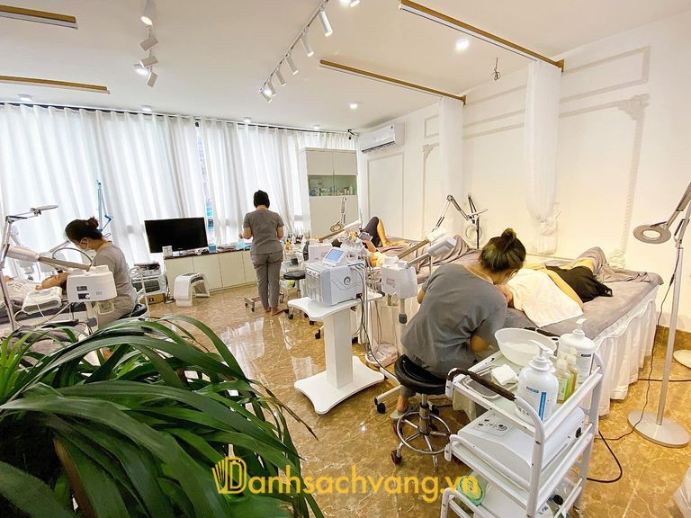 Phòng Khám Chuyên Khoa Da Liễu La Hues tại Đồng Cổ Tây Hồ