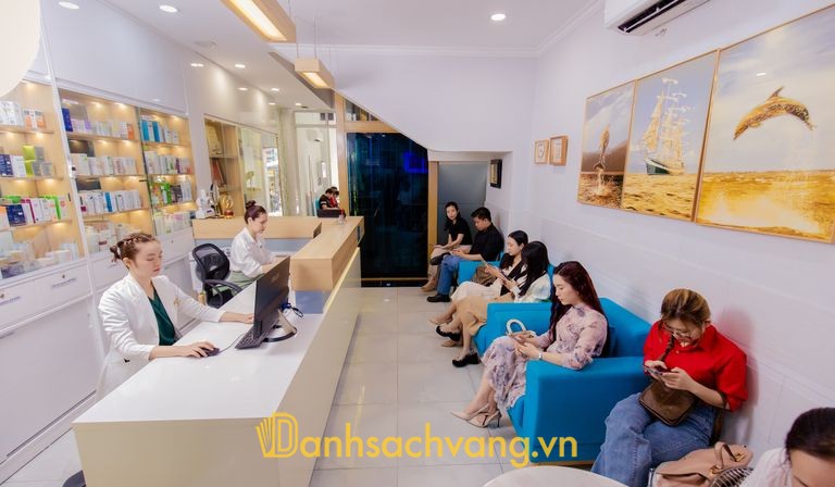 Phòng Khám Da Liễu Thẩm Mỹ PGS.TS.BS Văn Thế Trung tại Tân Định TPHCM