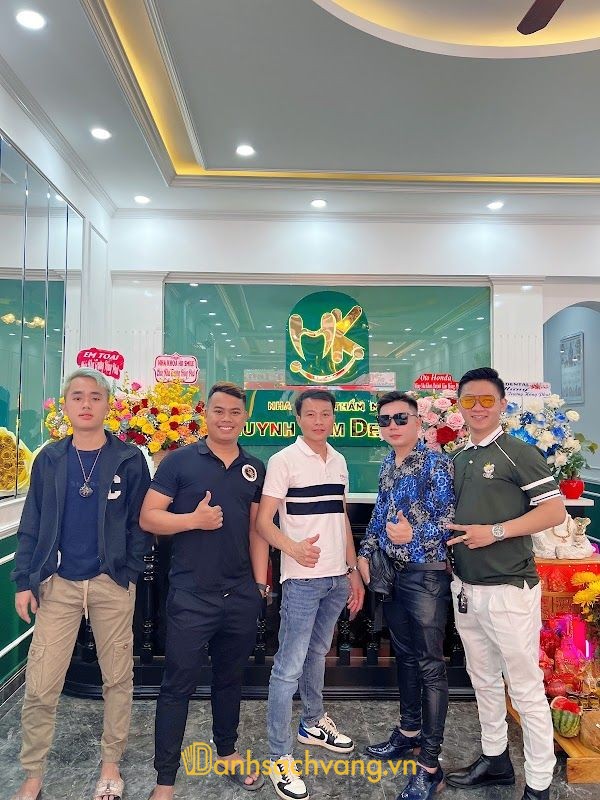 Nha Khoa Thẩm Mỹ Huỳnh Kim Dental - 590 Trần Hưng Đạo