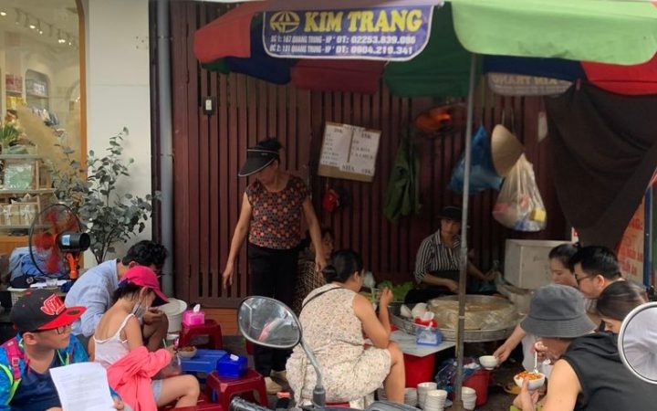10 Quán ăn vặt tại Hải Phòng ngon, rẻ, đông khách