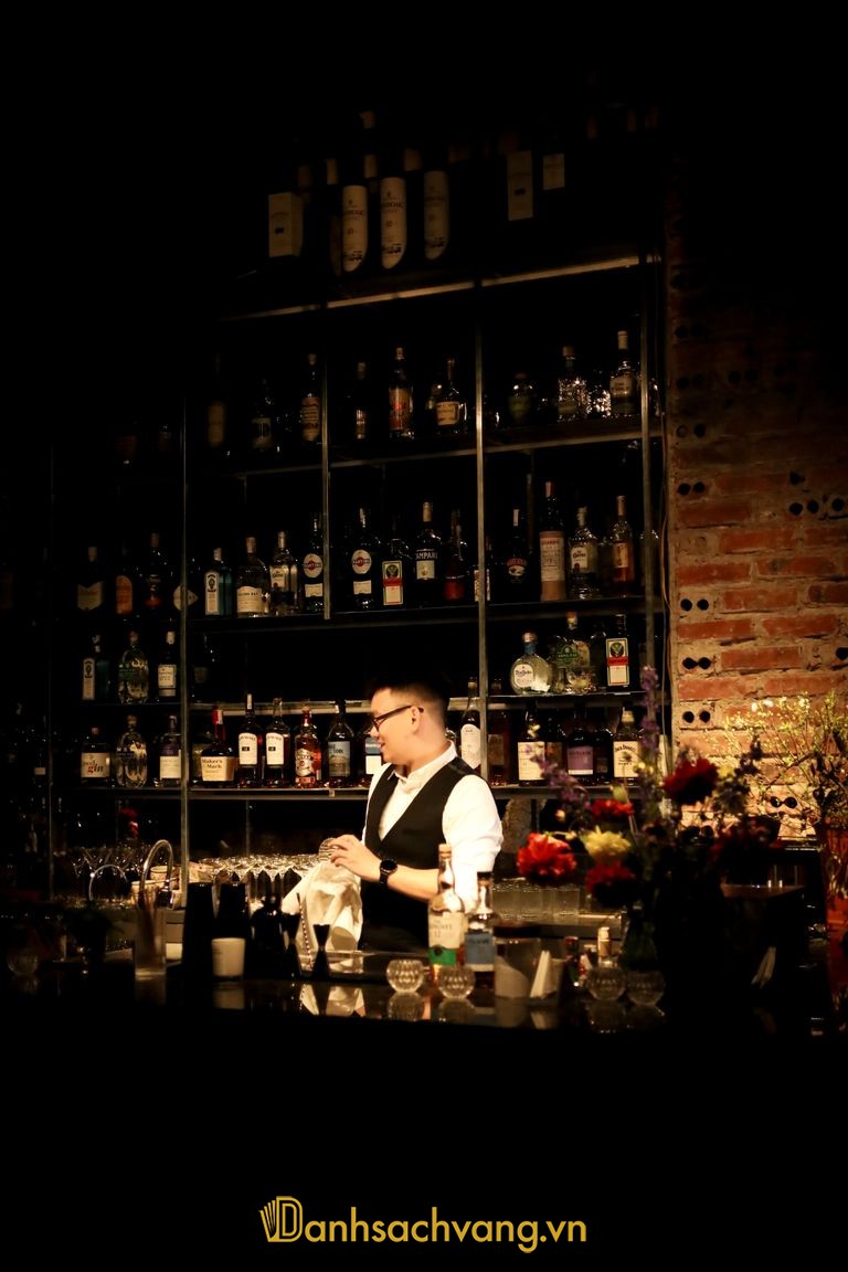 Gác Mái Cocktailbar - quán bar ở Bắc Ninh mang phong cách truyền thống