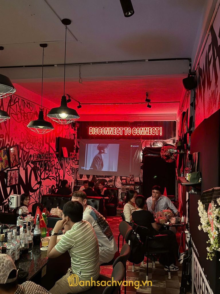 Nhấp Môi Speakeasy - hidden cocktail bar Cần Thơ
