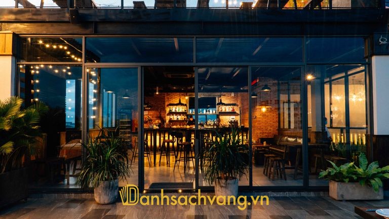 Moon Bar & Grill - Rooftop bar ở Đắk Lắk