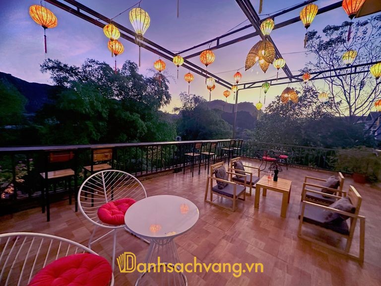 Moon Pub - quán cocktail tại Hoa Lư Ninh Bình