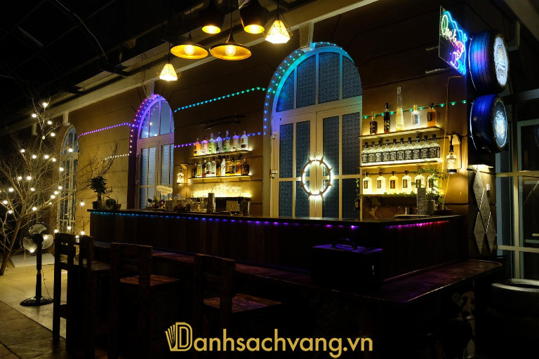 One two go Bar – W2WP+63H, Phường Bãi Cháy