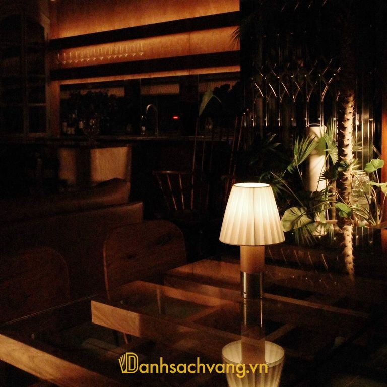Mơi - hidden cocktail bar tại TP Huế