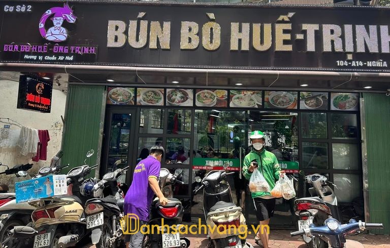 Bún Bò Huế Trịnh tại khu tập thể Nghĩa Tân Hà Nội