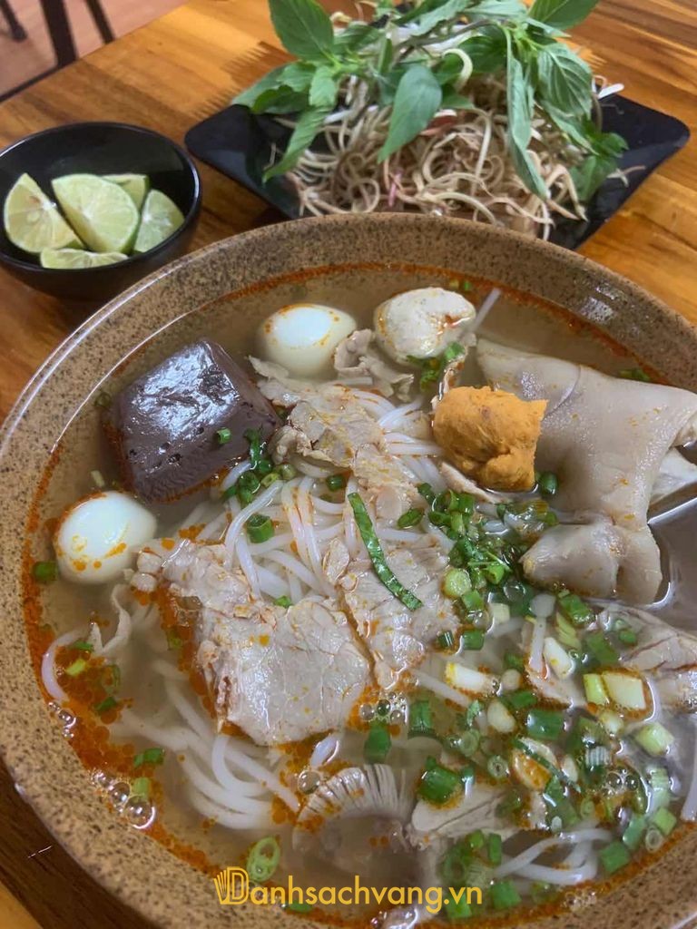 Bún Bò Huế Thượng Uyển tại đường Trần Phú, Thanh Hóa