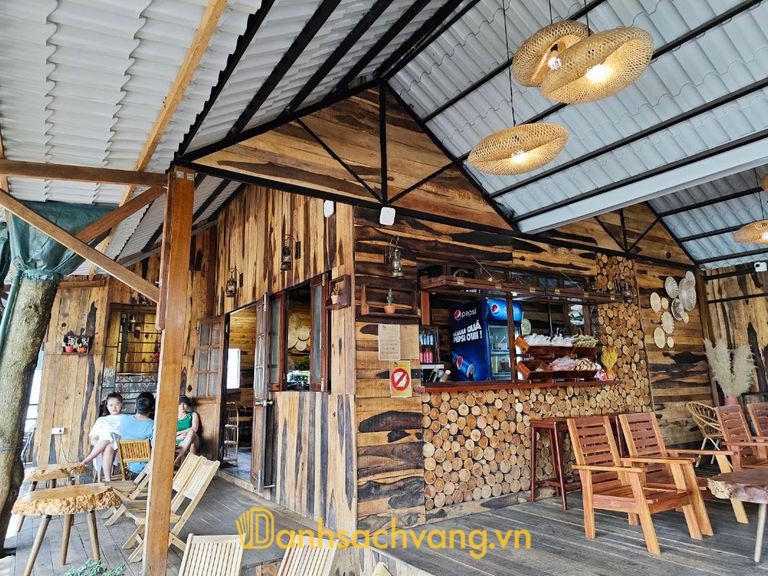 Tiệm cà phê Ngày Bình Yên tại Gia Lai