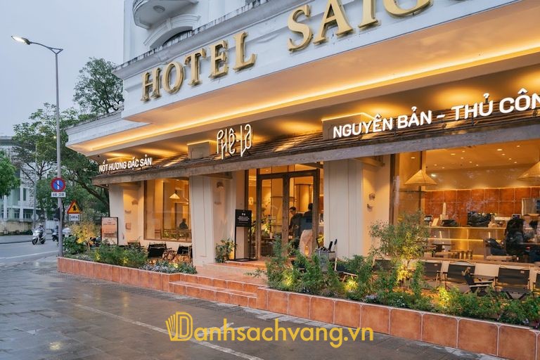 Phê La - Huế tại đường Lê Lợi