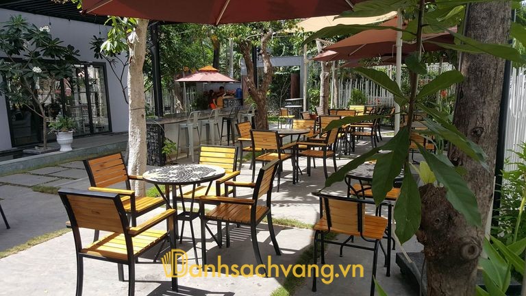 Vườn Hồng Cơm Chay - Không gian sân vườn ở Quảng Ngãi