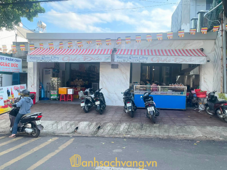 Quán Cơm Chay Giác Đức – 202-204 Nguyễn Thị Minh Khai, Phường Thành Công