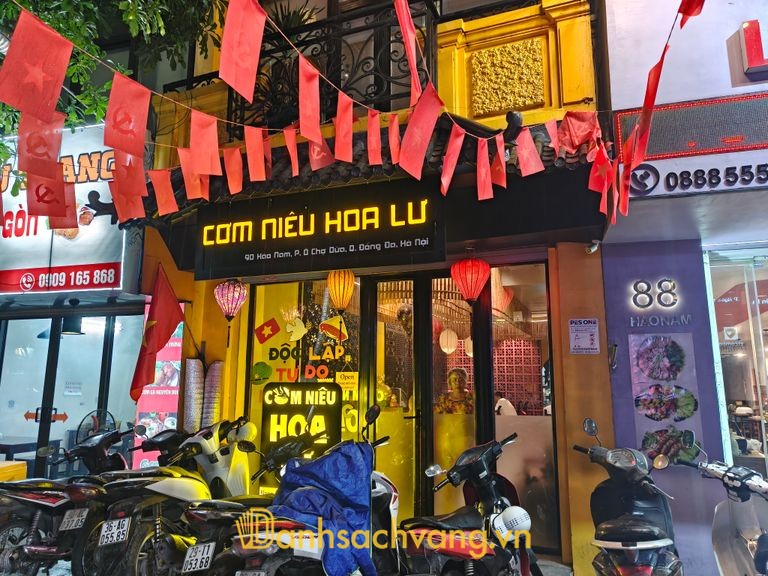 Cơm niêu Hoa Lư tại 90 Hào Nam Hà Nội