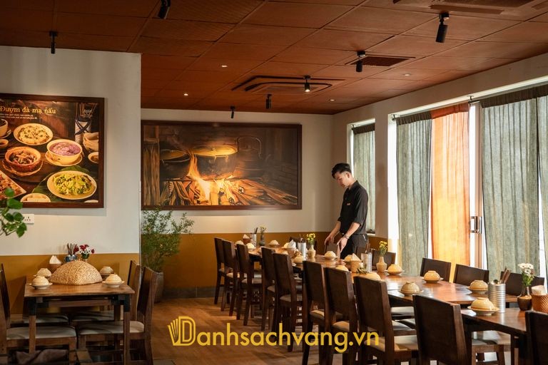 Cơm Niêu Ngói Xưa tại Bồ Đề Hà Nội