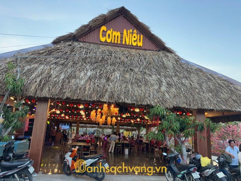 Cơm Niêu và Hải Sản Việt Xưa K9 - Khánh Hòa