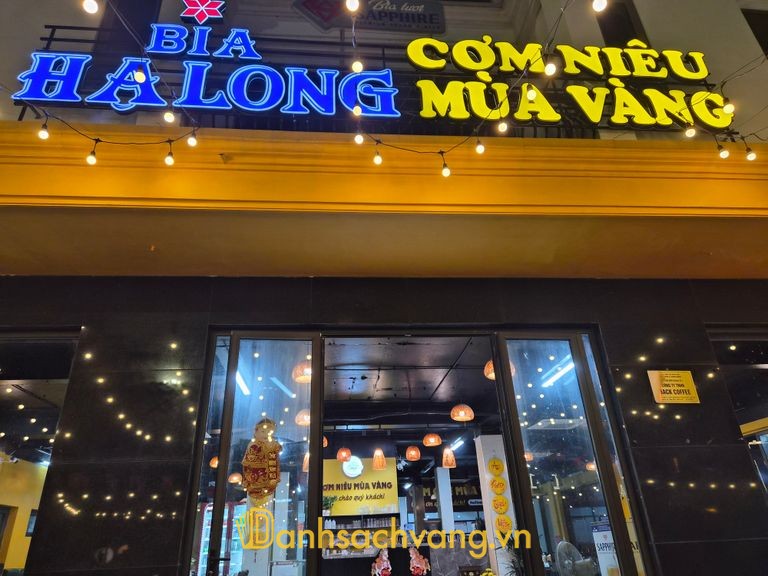 Cơm Niêu Mùa Vàng tại Kỳ Quan, Bãi Cháy, Quảng Ninh