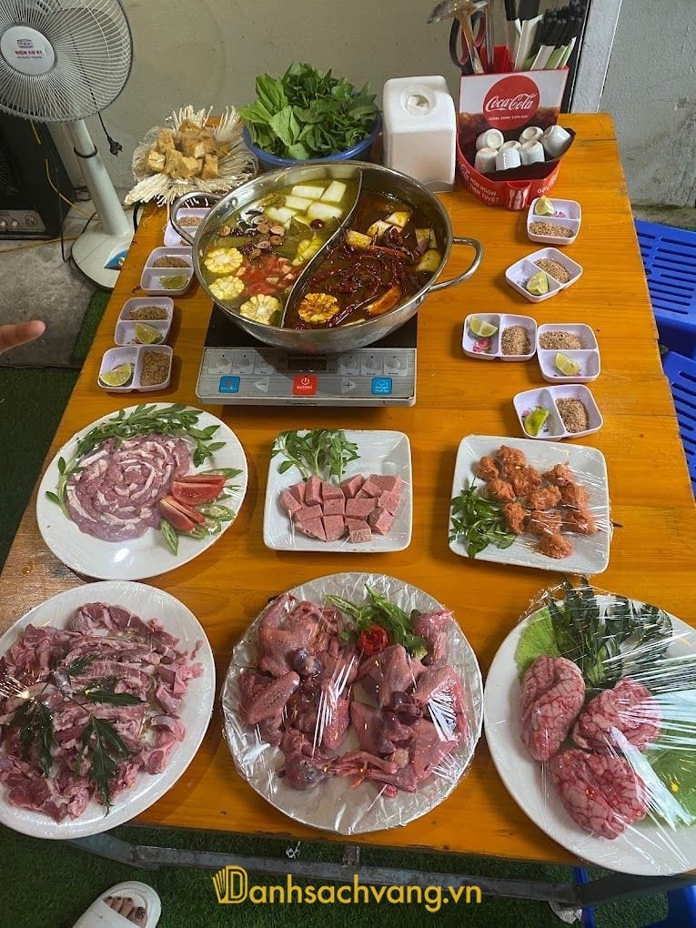 Lẩu và Nướng Gấm Đặng tại Điện Biên Phủ
