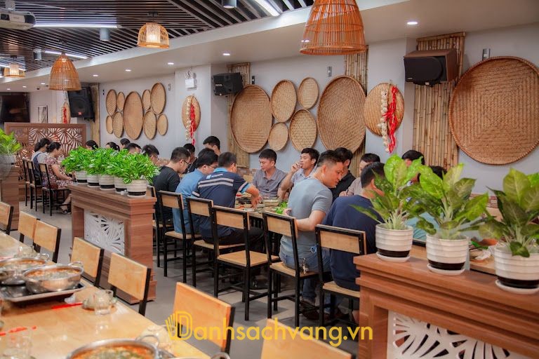 Lẩu Cua Đồng Minh Quỳnh tại 188 Văn Cao Hải Phòng