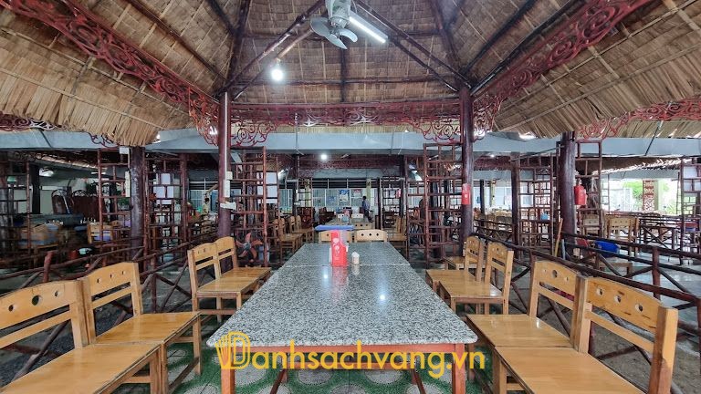 Hội Quán Châu Đốc - nhà hàng phục vụ lẩu tại An Giang