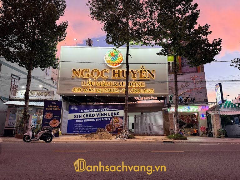 Lẩu Mắm Rau Đồng Ngọc Huyền tại Vĩnh Long