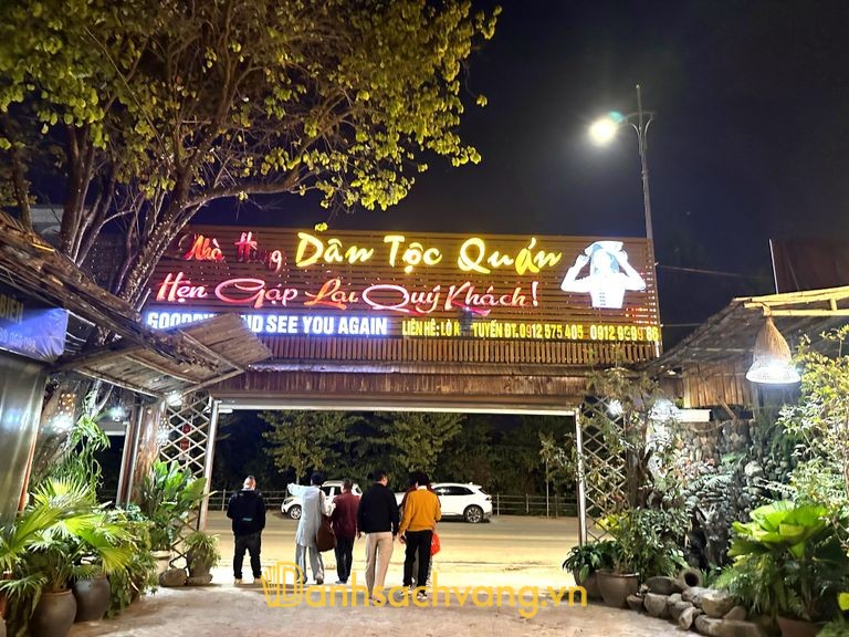 Nhà hàng Dân Tộc Quán - quán nhậu ở Điện Biên