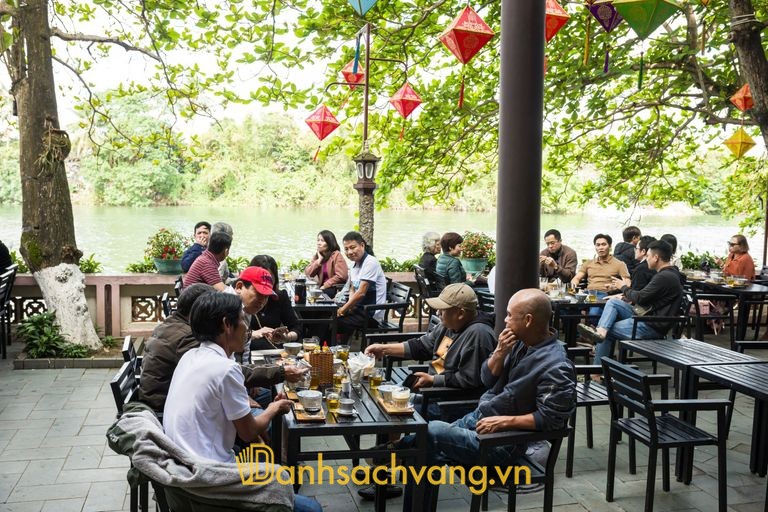 Nhà Hàng Vỹ Dạ Xưa - Không gian ăn uống tại TP Huế