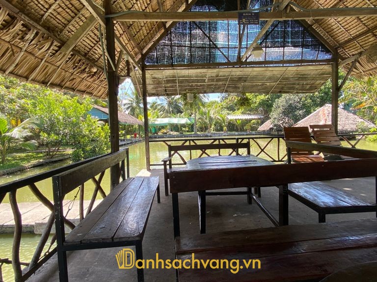 Quán Nhà Sàn - lẩu gà nòi và món nhậu tại Vĩnh Long