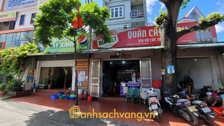 Quán Cây Xanh - Quán nhậu tại Hà Tu Quảng Ninh