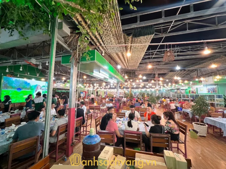 Nhà Hàng Làng Nướng Châu Đốc – Tổ 3 Đường Thi Sách, Khóm Châu