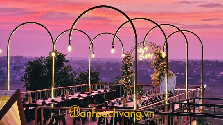 Tiệm Nướng La La Land tại đường Bùi Đình Túy Gia Lai