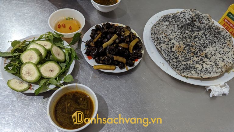 Ốc nóng Mai Huệ tại 327 Nguyễn Công Trứ, Hà Tĩnh