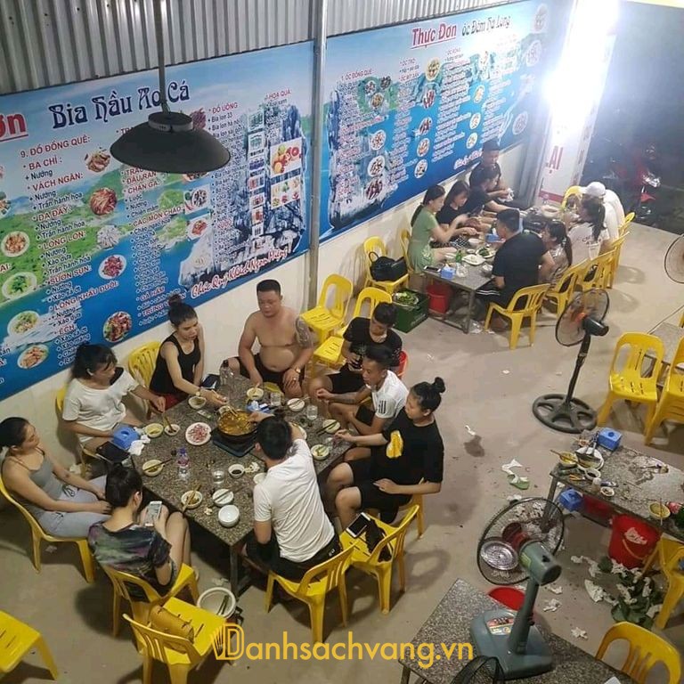 Quán Ốc Đêm Hạ Long ở Bãi Cháy Quảng Ninh
