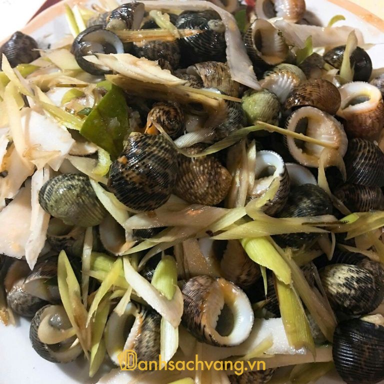 Quán Ốc Cô Lưu đường Bùi Thị Xuân Quảng Ninh
