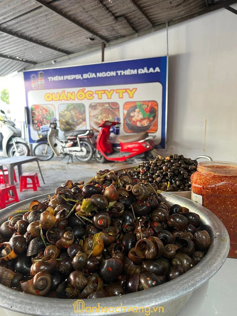 Quán Ốc Tý Ty – 108 Đặng Huy Trứ, Phường Thuận Hóa