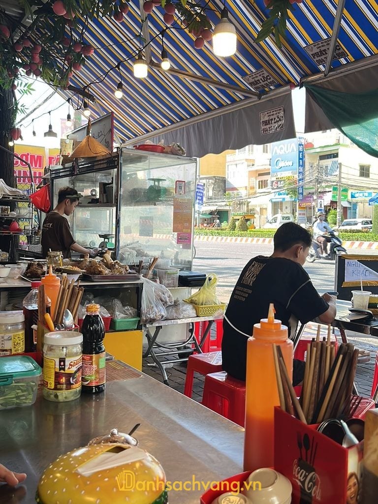 PHỞ CÔ NGÂN - quán phở ngon ở Cần Thơ trên đường Mậu Thân