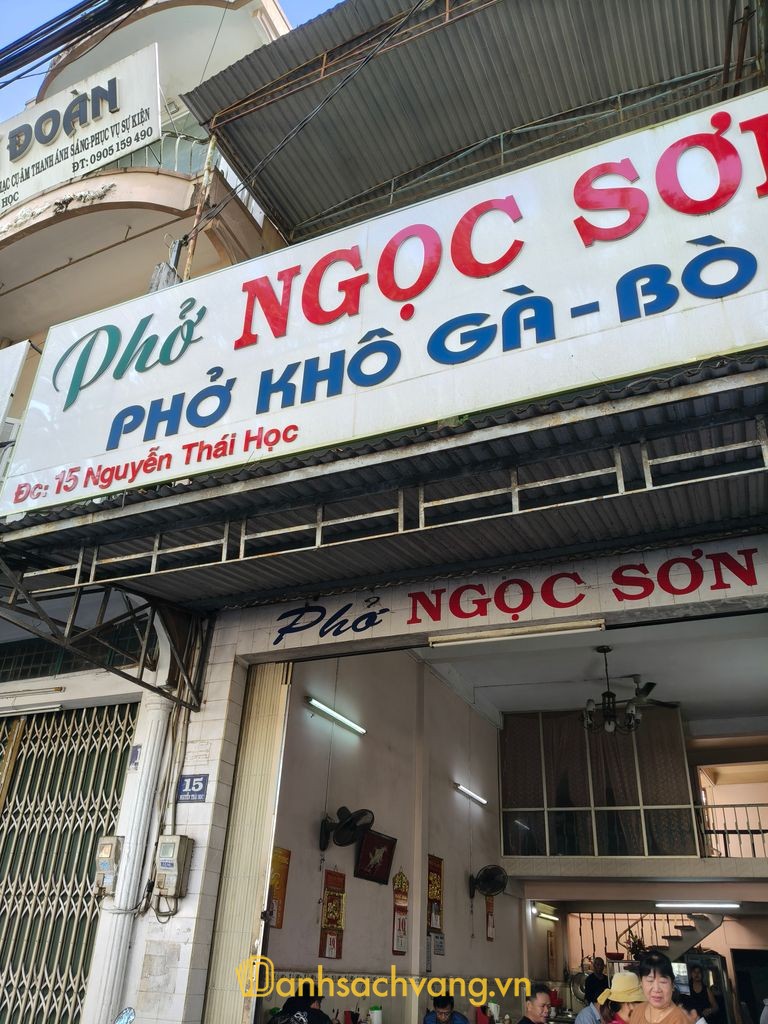 Phở Ngọc Sơn - địa chỉ thưởng thức phở khô Gia Lai tại Nguyễn Thái Học