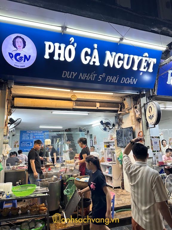 Phở Gà Nguyệt - quán phở ngon ở Hà Nội tại phố Phủ Doãn