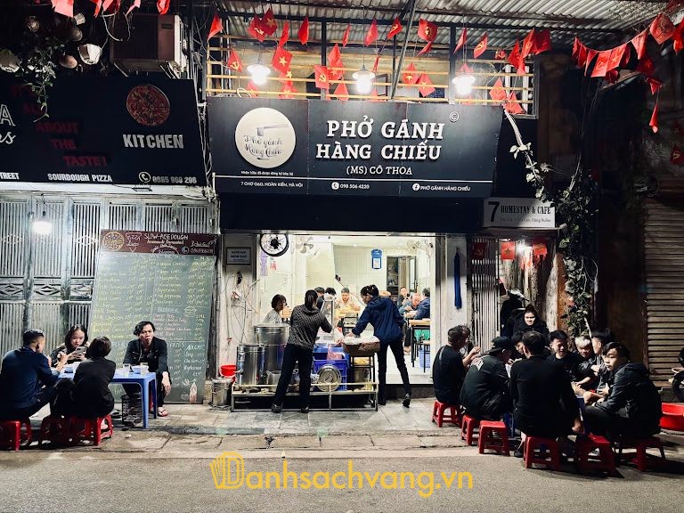 Phở Gánh Hàng Chiếu Cô Thoa - quán phở ngon ở Hà Nội khu Chợ Gạo