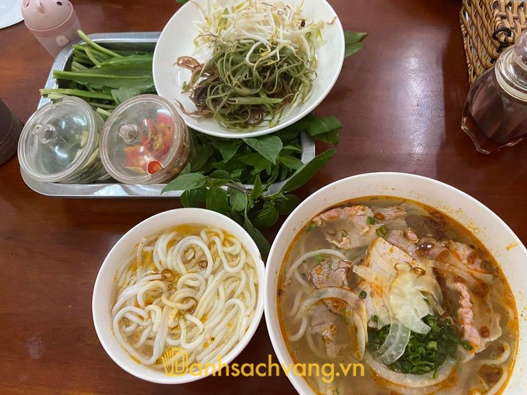 Phở Oanh - quán ăn trên tuyến ĐT909 tại Cái Ngang Vĩnh Long